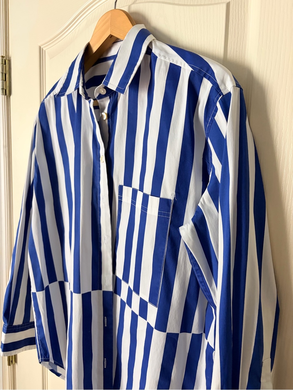 AYR The Deep End Button
Down Shirt Marais Blue Regatta
Stripe Cotton Top, Small - Picture 4 of 12